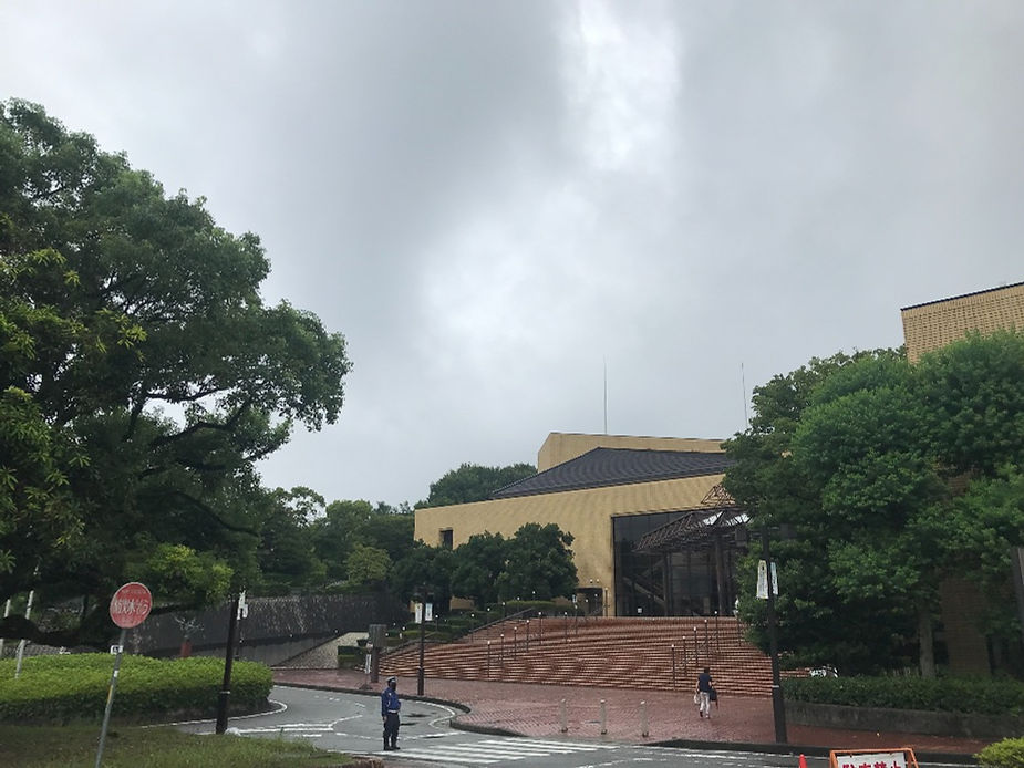 公園内には文化センターがあり、いろいろ催し物が開かれるようだ。